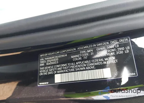 2025 Volvo Xc60 Plug-In Hybrid Plus, T8 Awd Electric/Gasoline, Dark z USA, uszkodzony, nr VIN YV4H60RC8S1029514